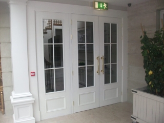 Half Hour Double Doors, Screen half glazed